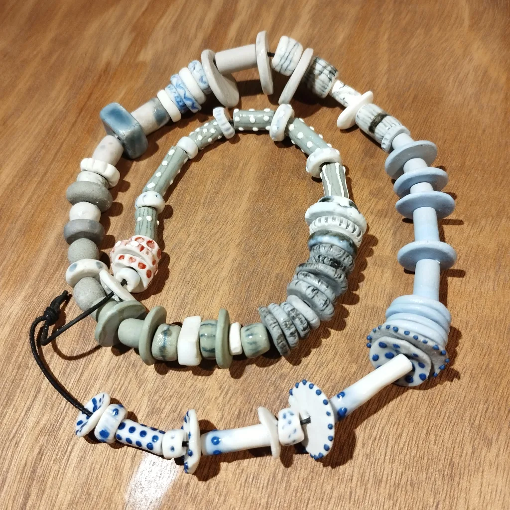 Perles de porcelaine